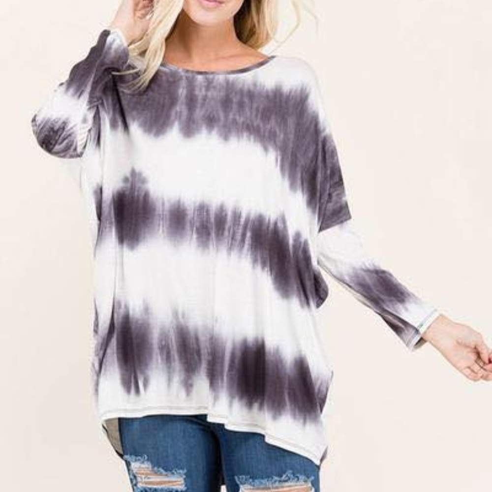 ♥️NWT Oversized Gray/white Tye-die Flowy Tunic♥️